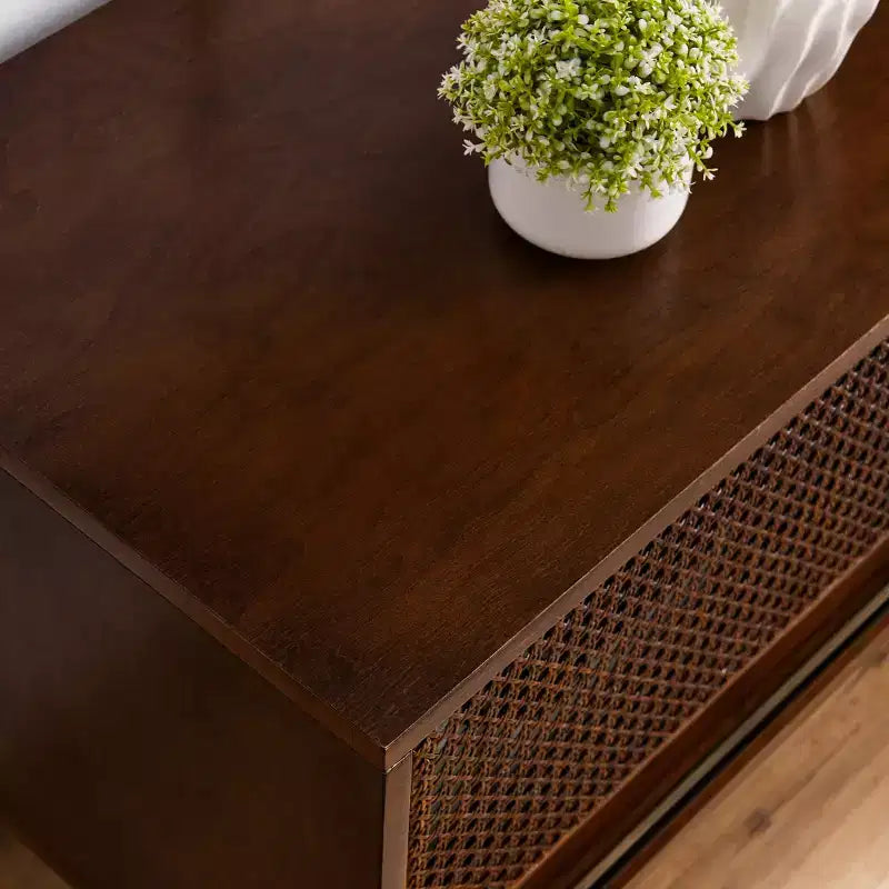 Mobile TV in Rattan Mid-Century Modern da 59 pollici per TV da 65 pollici, Mobile Console Multimediale con Gambe in Legno Massello e Ante in Rattan - Legno Scuro