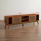 Mobile porta TV Mid-Century Modern da 67,9 pollici, adatto per TV fino a 75 pollici, gambe in legno massiccio con pannelli delle ante in rattan intrecciato, noce chiaro
