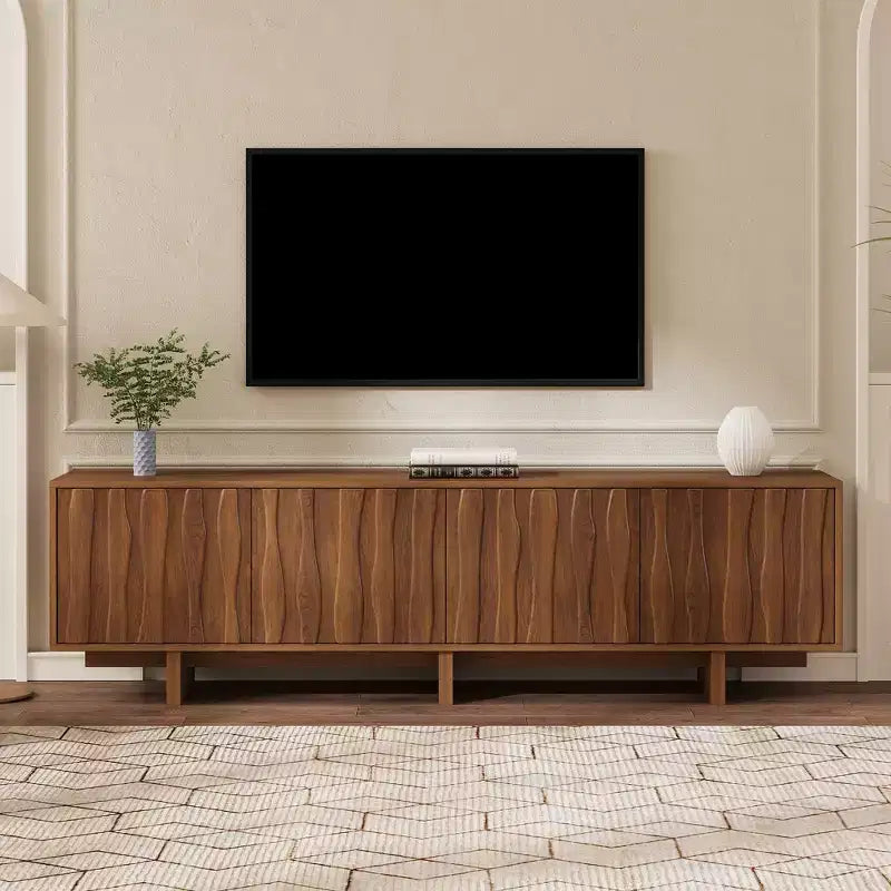Mobile TV retrò effetto legno, ante ondulate, adatto per TV fino a 75 pollici, console multimediale in stile country con ampio spazio di archiviazione, base robusta